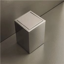 Poubelle de salle de bain carrée avec couvercle basculant, inox, blanc ou noir