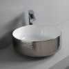 Vasque ronde à poser Ø42 cm design COGNAC de Artceram, céramique fine, platine bosselé_P2